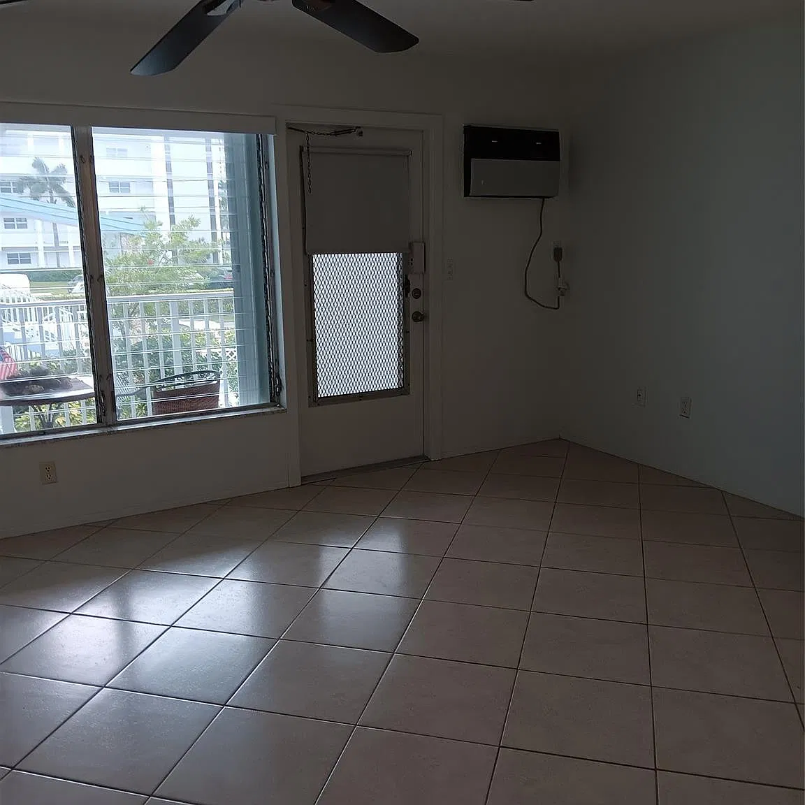 1 bed, 1.0 bath, 560 sqft, $1,550 — Photo 3