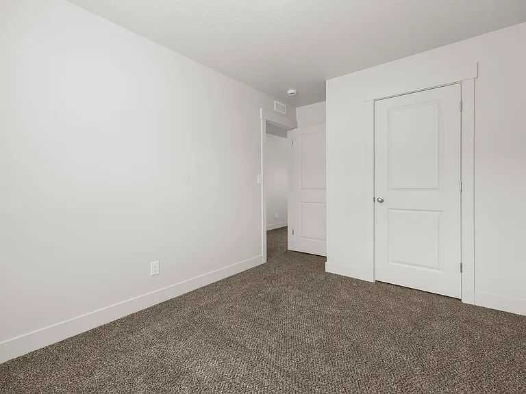 759 W Lone Pine Ln — Photo 11