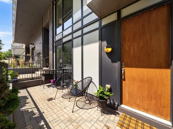 18 Rean Dr #Townhouse 3, Toronto, ON M2K 0C7