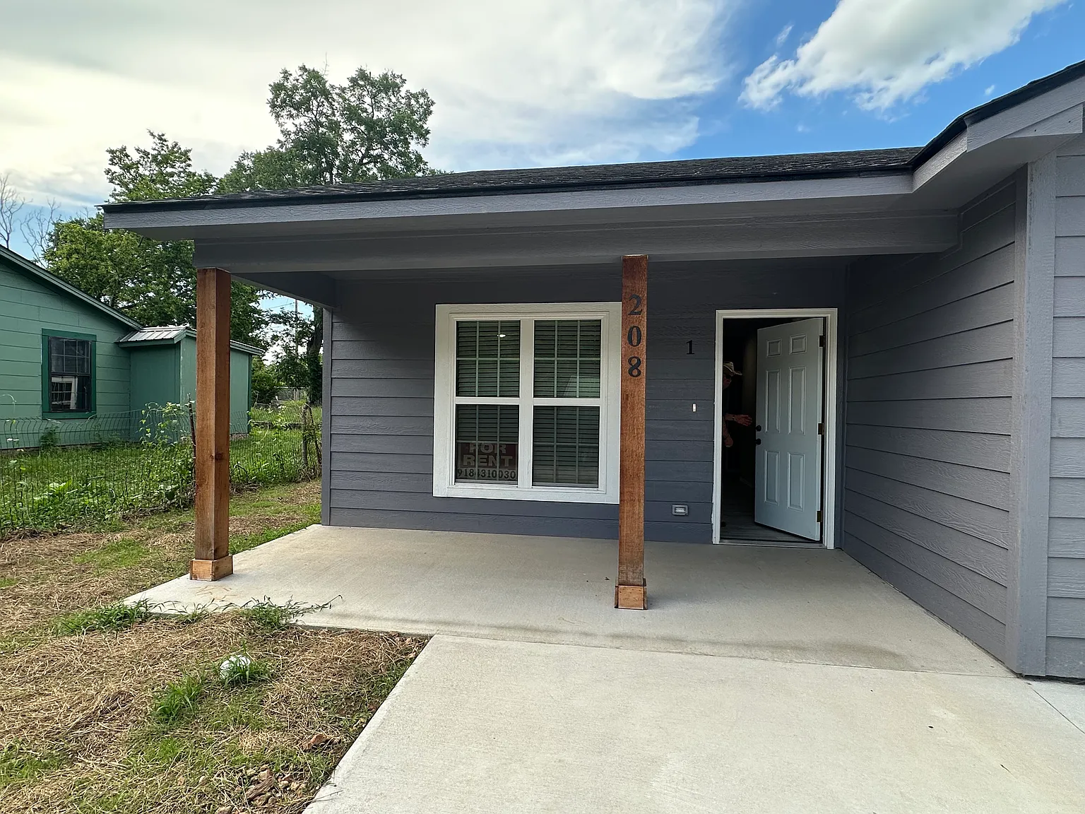2 bed, 1500 sqft, $1,295 — Photo 2