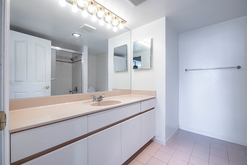 Burnaby Apartment for rent - 2 Bedrooms in Burnaby