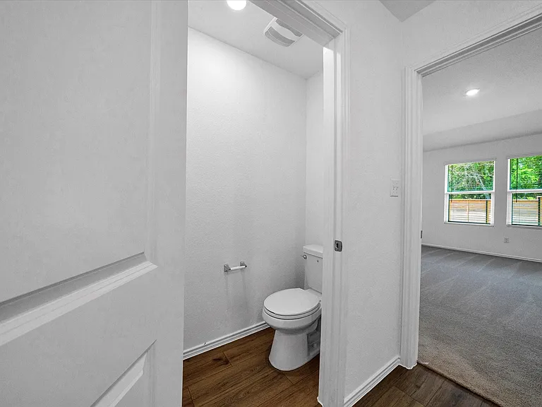 145 Crawford — Photo 19
