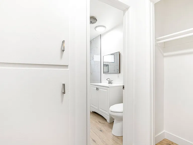 5330 Corteen — Photo 15
