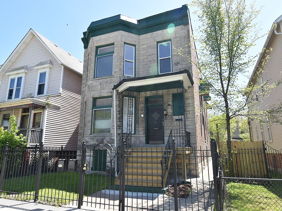 2nd image of 539 W 61st Pl