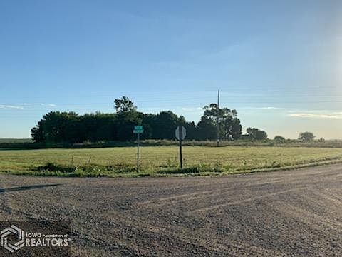 2nd image of 2215 110th St