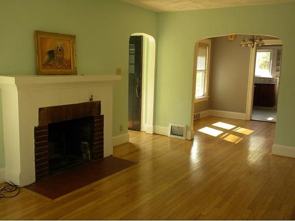 2nd image of 4645 Vestal Pkwy E