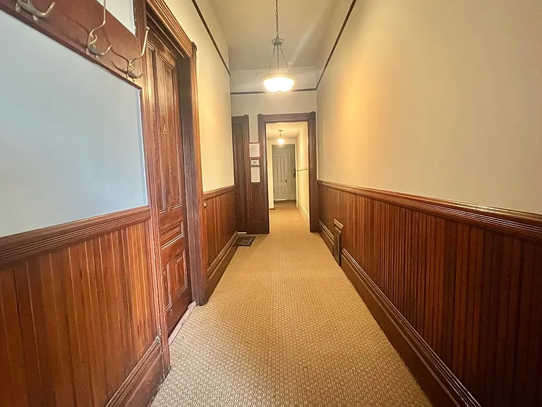 placement-1423Central — Photo 3
