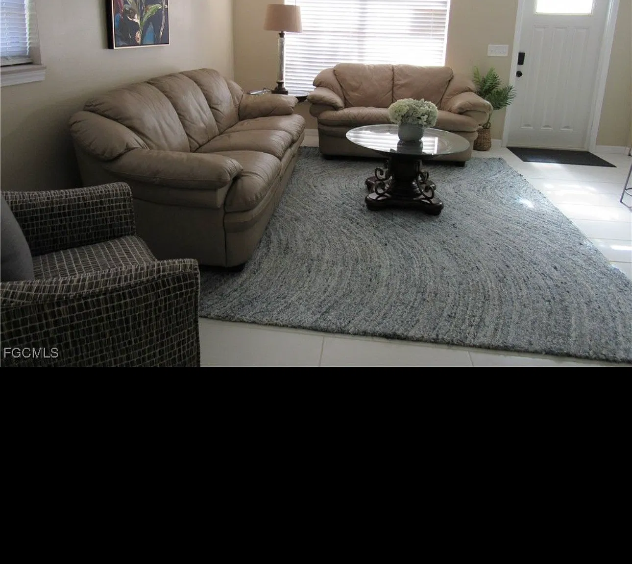 3 bed, 1300 sqft, $1,700 — Photo 3