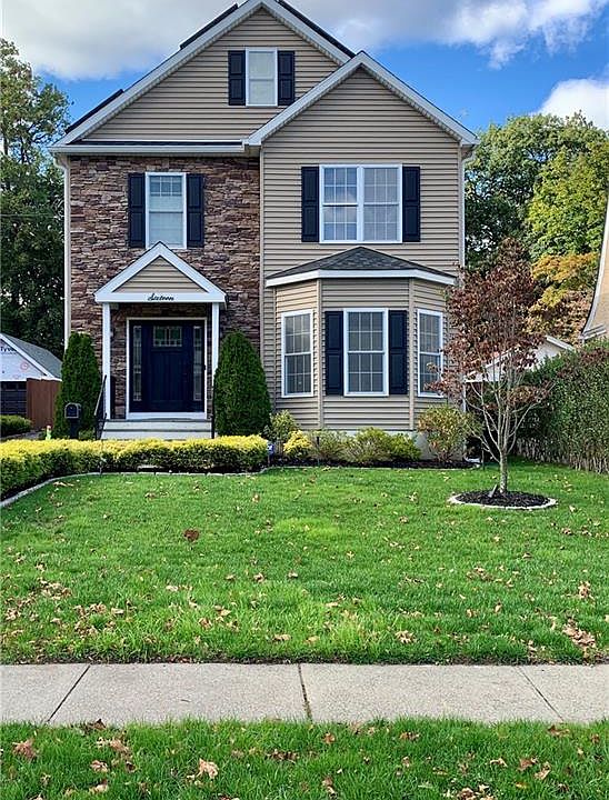 1st image of 16 Crane Ave