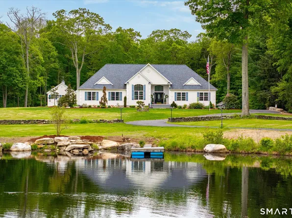 1374 Route 171, Woodstock, CT 06282