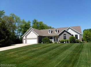 11 Longmeadow Ln, Niles, MI 49120