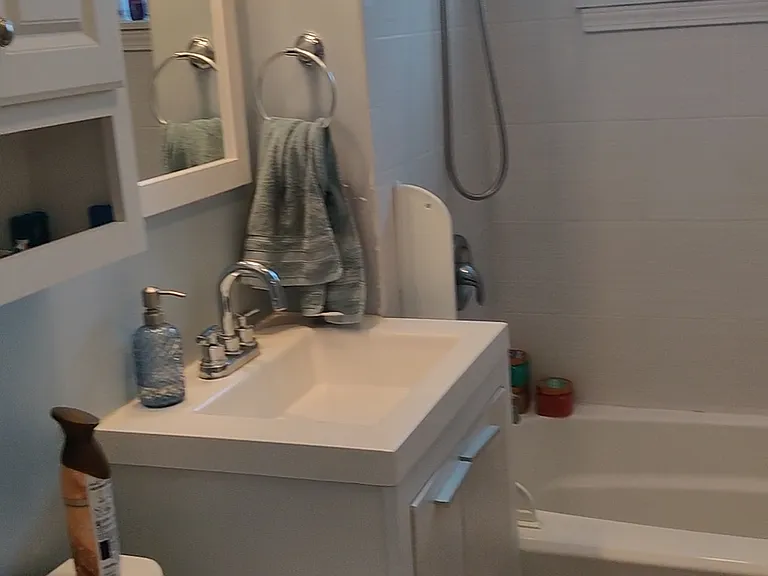 45 Woods Ave — Photo 6