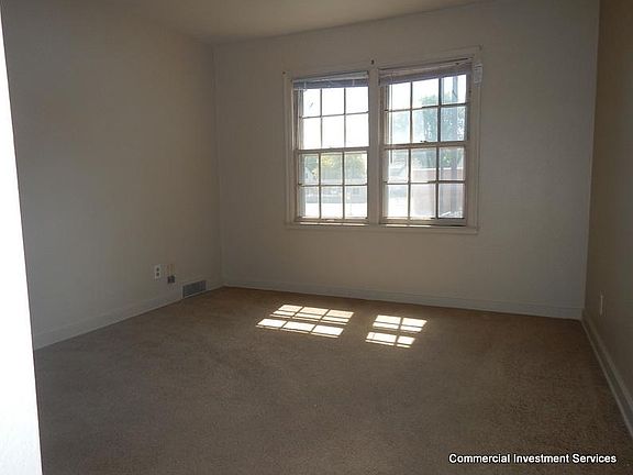 5th image of 405 S Jeffers St