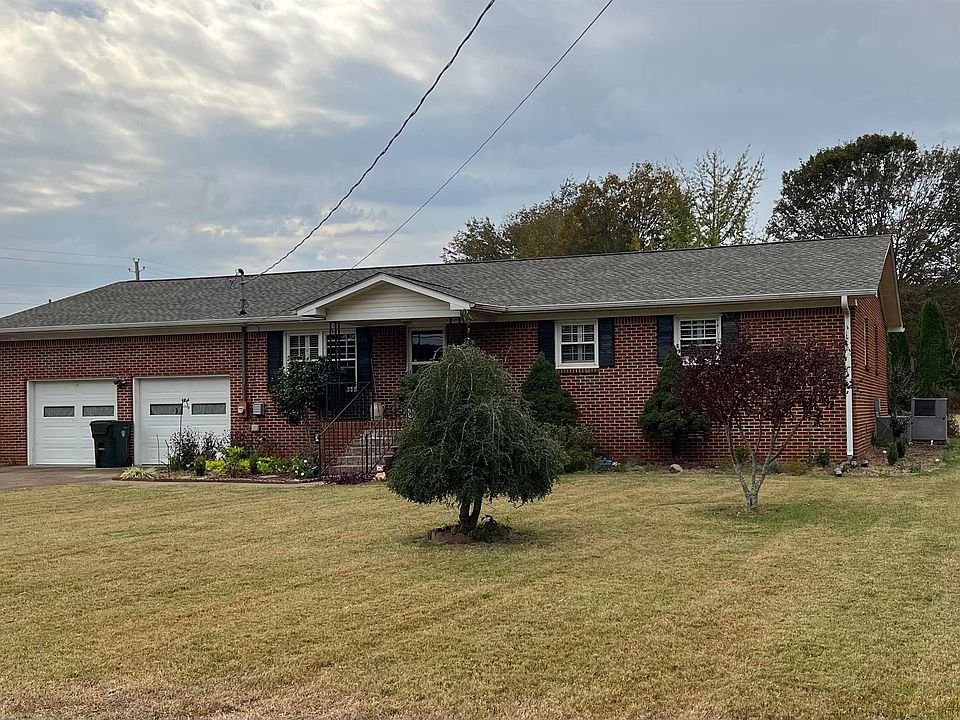 1st image of 261 Pauline Dr
