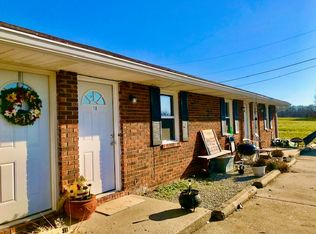 925 Parkview Dr APT 20, Boonville, IN 47601