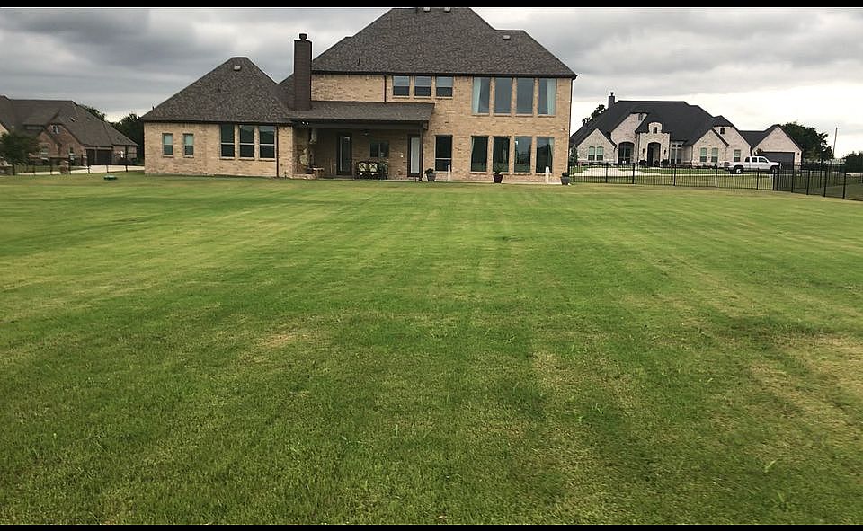 1st image of 2064 Tapadero Ln
