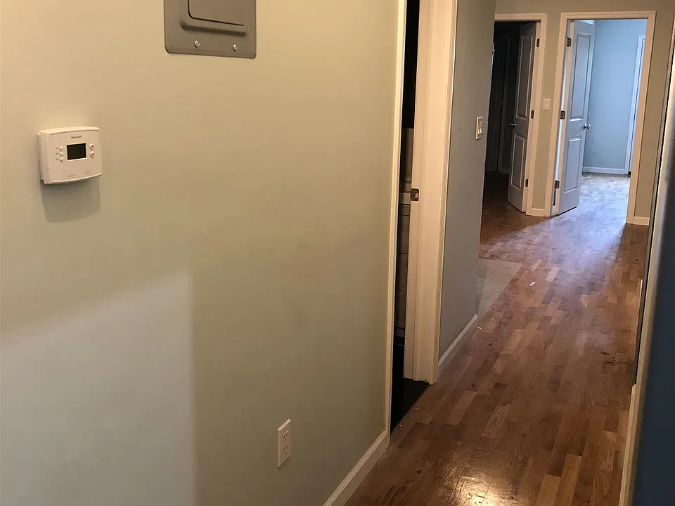 1rst fl1
