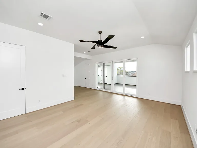 2232 Swift Blvd — Photo 33