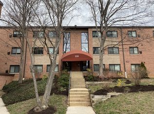 3330 S 28th St APT 402-1, Alexandria, VA 22302