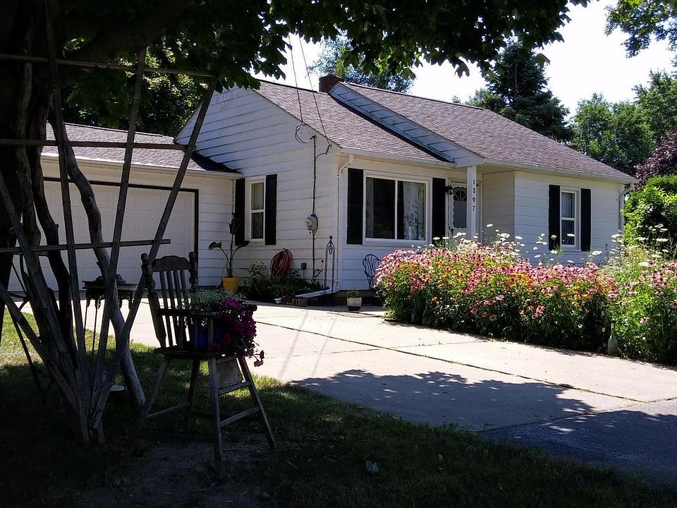 1st image of 1397 Cutler St