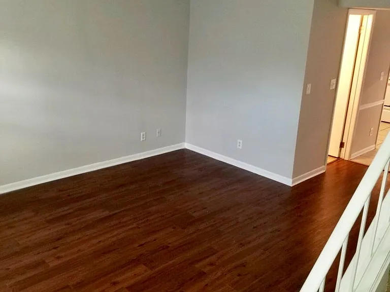 Shoreham Apartments — Photo 44