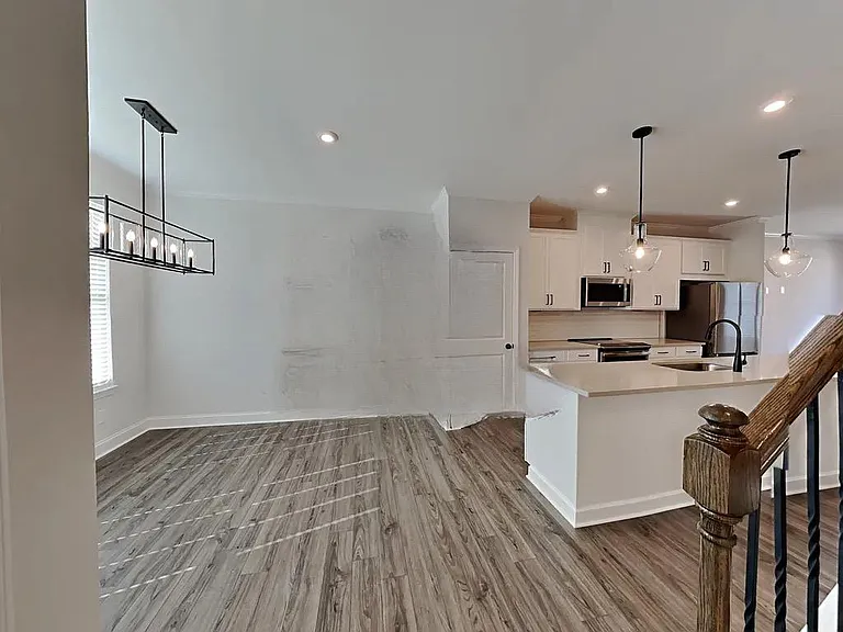2643 Creekside Dr — Photo 16