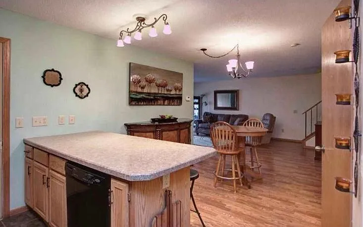 1518 Cottage Dr — Photo 8