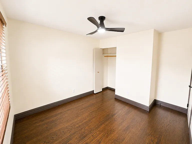 9610 Britannia Ct — Photo 6