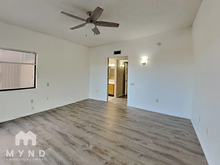 1750 W Camino Urbano — Photo 13
