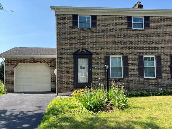 4258 Iroquois St, Schnecksville, PA 18078