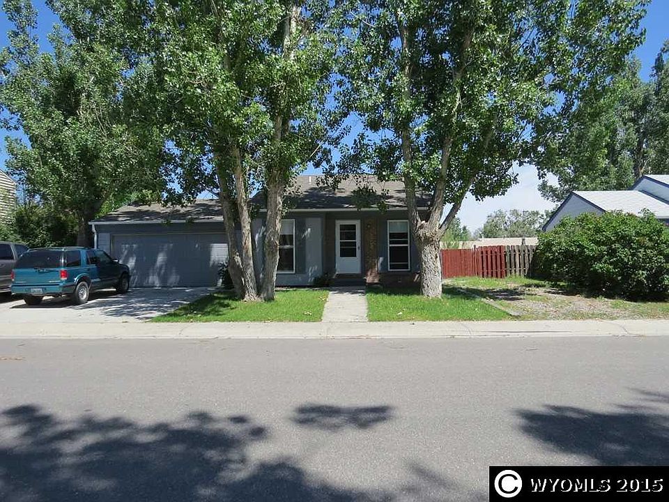 1st image of 505 Pinnacle Dr