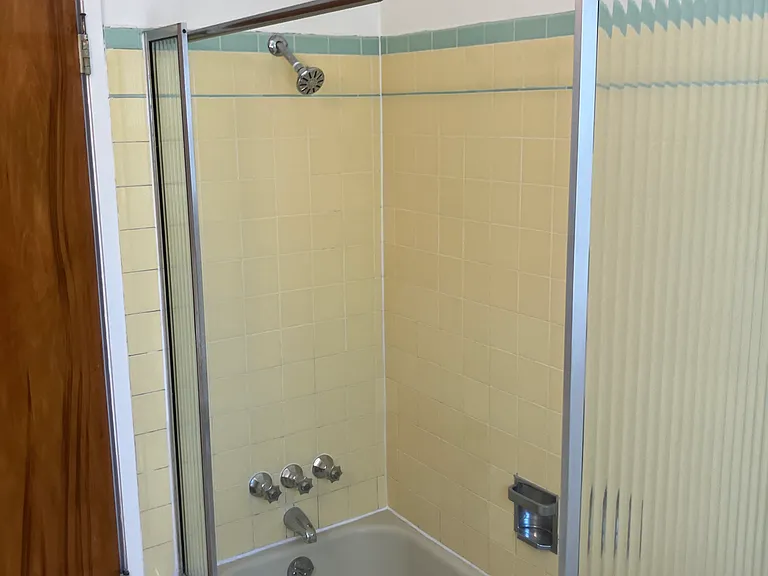 411 Wayne Ave #1 — Photo 11