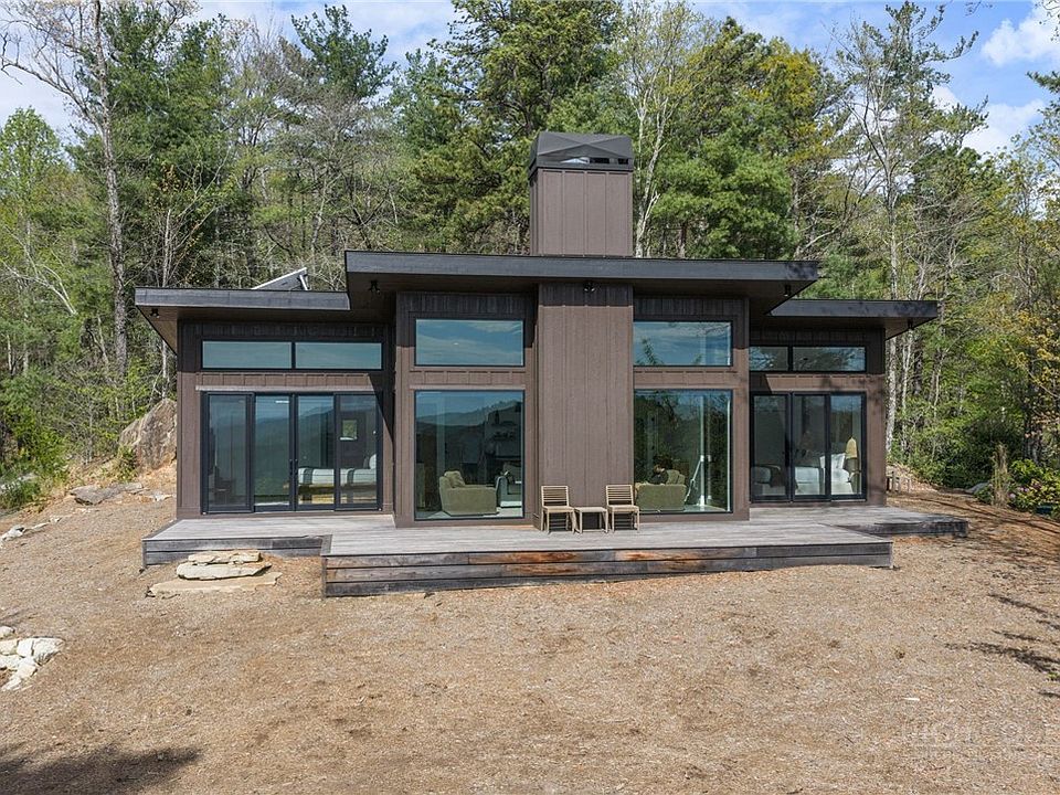 1st image of 919 Lost Ridge Road