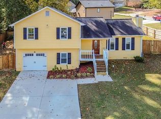 100 Hampton Ln, Dallas, GA 30132