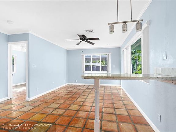 3rd image of 701 NE 22nd Dr