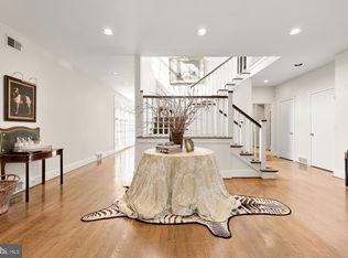 10004 Iron Gate Rd, Rockville, MD 20854