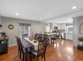 106 Lynnfield St, Peabody, MA 01960