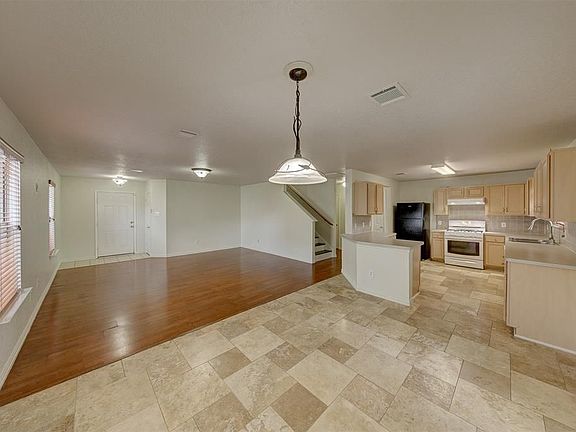 2nd image of 414 Remington Park Ct