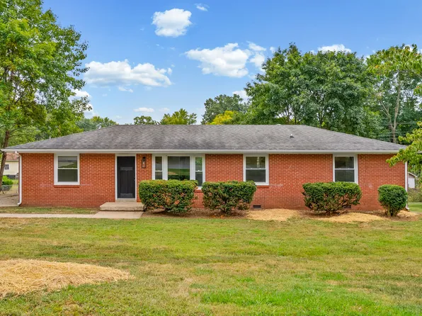 124 Lexington Dr, Clarksville, TN 37042