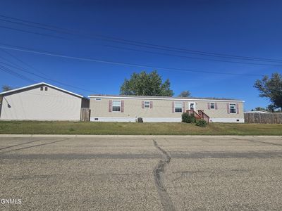 101 Hickman St, Grenora, ND, 58845