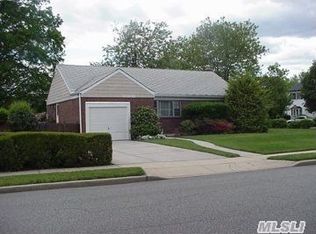 166 Patton Blvd, New Hyde Park, NY