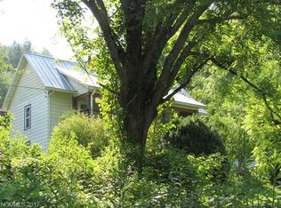 240 Monroe King Rd, Burnsville, NC 28714