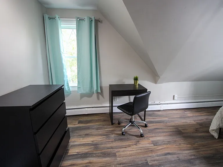 522 Stewart Ave — Photo 174