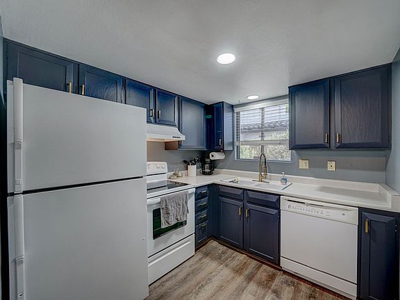 4th image of 2401 N 70th St APT F