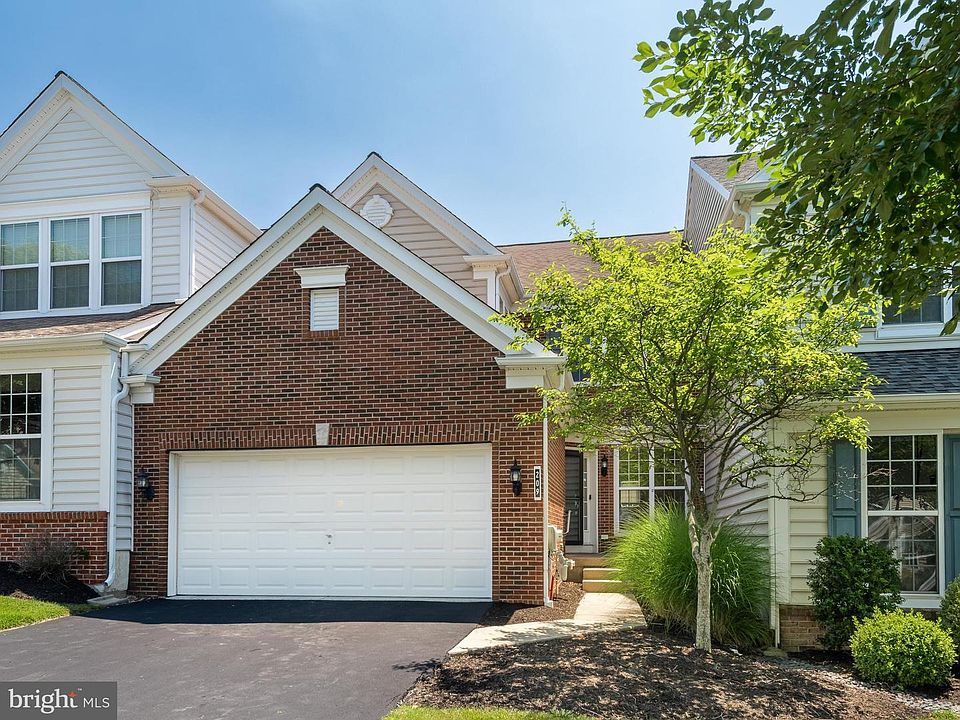 1st image of 209 N Caldwell Cir