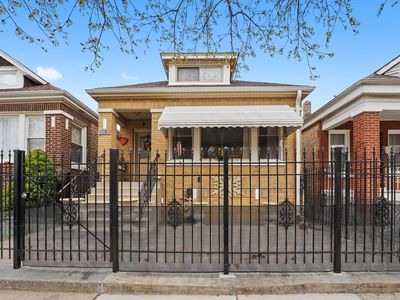5818 S Homan Ave, Chicago, IL, 60629