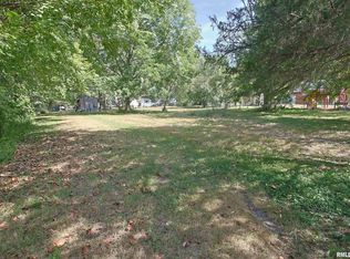 432 N Seba St, Hurst, IL 62949