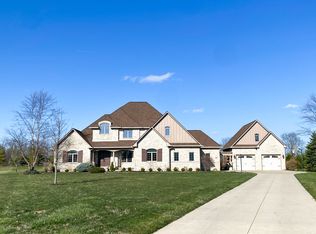 8001 Cheval Rue Ct, Zionsville, IN 46077