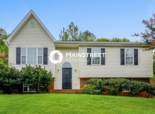 5061 Windsbury Ridge Rd, Clemmons, NC 27012