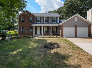 1441 Kentbrooke Dr, Ballwin, MO 63021